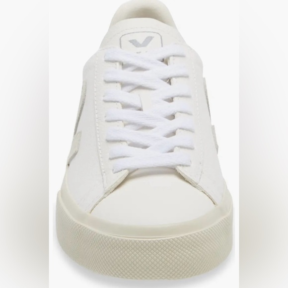 Veja Campo Leather Sneakers Size 39/ US 8 in White Natural Suede - Picture 2 of 11
